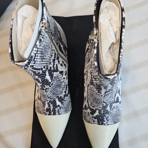 Rag Bone New York‎ Snake Print Pointed Toe Ankle Boots Cream Cap Heel Zip - Picture 4 of 4